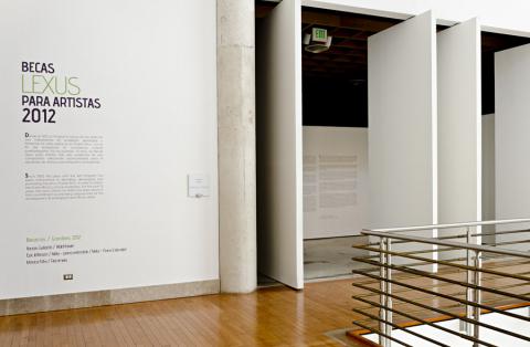 Entrada a la exhibición "Becas Lexus 2012"